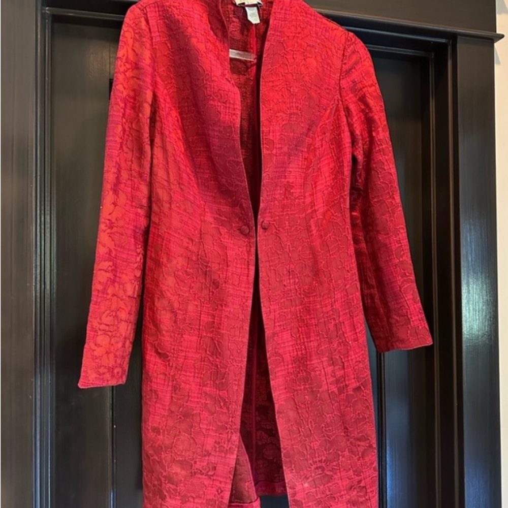 Guc LaPerla jacket in color red size 42 it sizes